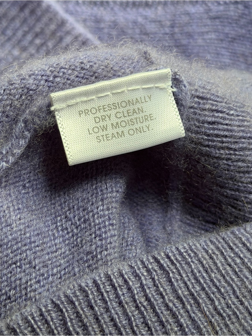 Charter Club 100% Cashmere Lavender Boat Neck Sweater Size L Soft Knit - Picture 8 of 9